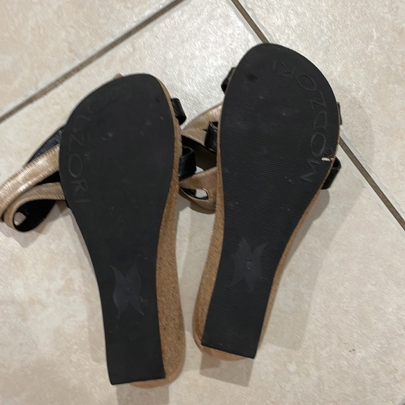 Modzori Reversible Leather Alexa Slide Pearl Gold/ Black Size 10 - Picture 9 of 11